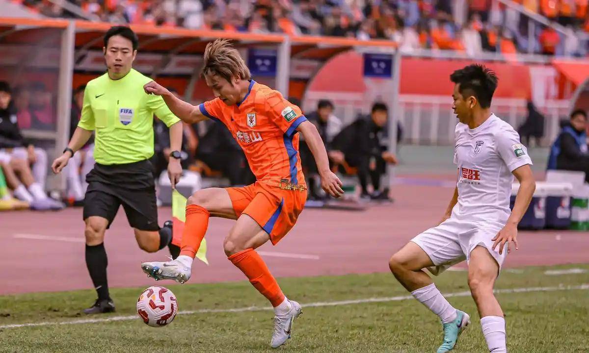 九游真人娱乐 -30日中超第19山东对北京录像