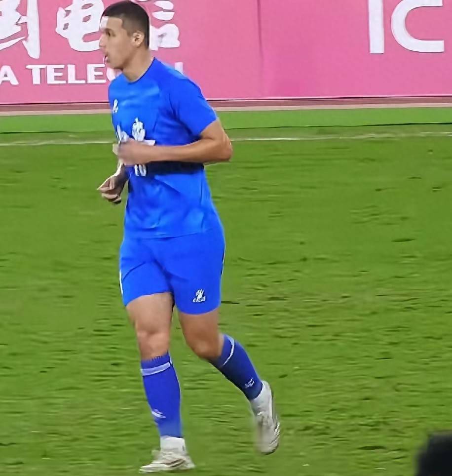 九游官方 -关于冲刺阶段浙江队备战葡超，再遭质疑细节曝光，球迷炸锅，身体对抗强度拉满的信息